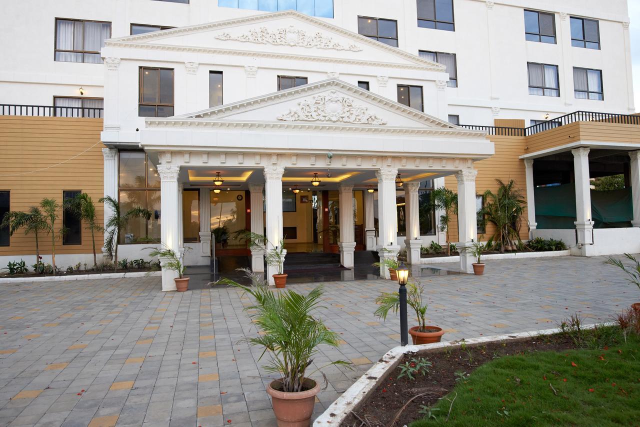 Sanskruti Heritage Resort Ширди Экстерьер фото