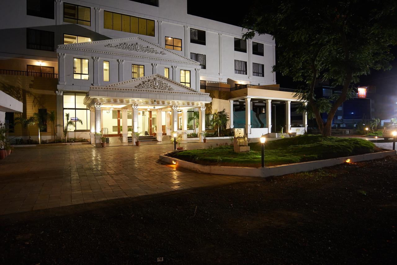 Sanskruti Heritage Resort Ширди Экстерьер фото