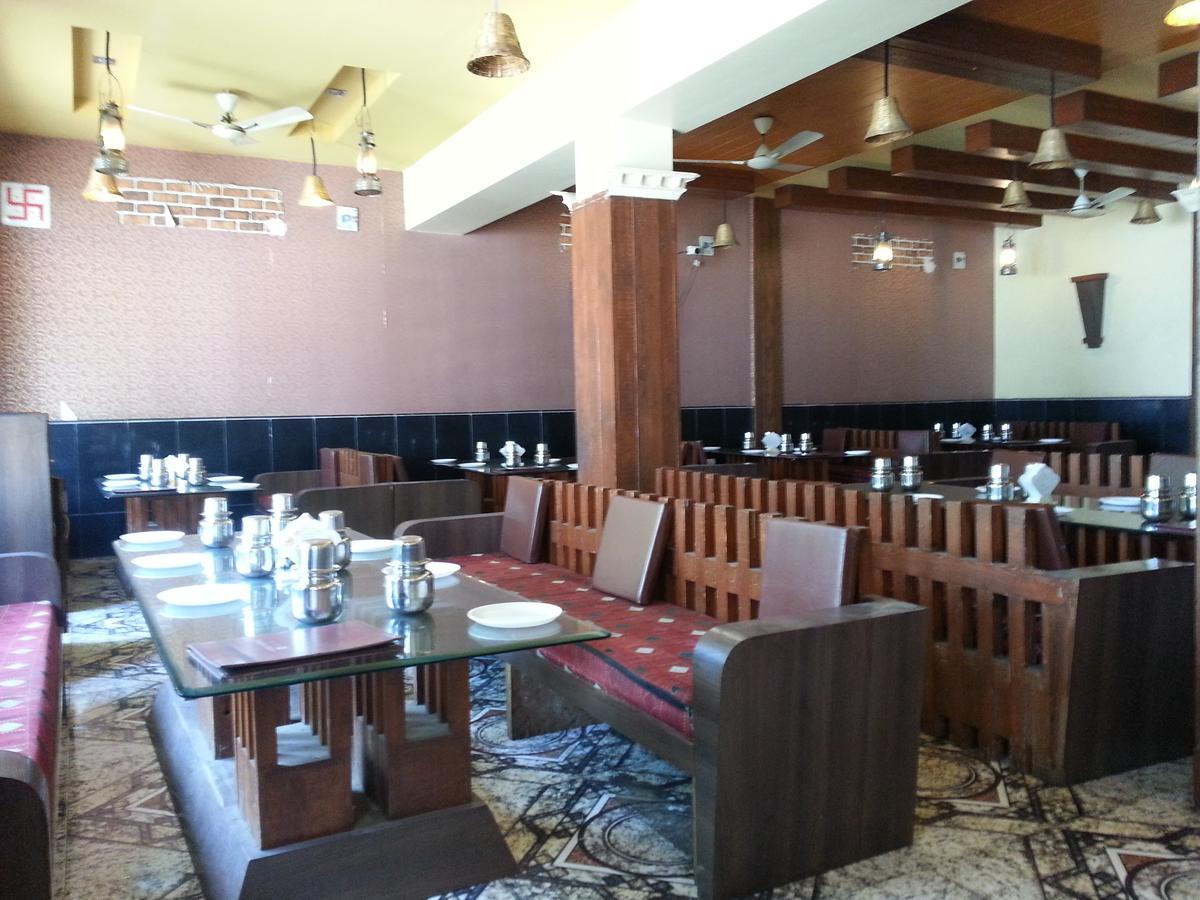 Sanskruti Heritage Resort Ширди Экстерьер фото